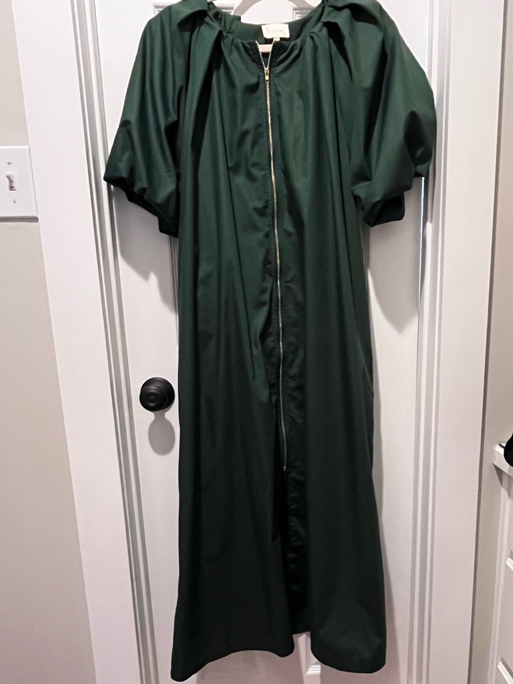 Entro Hunter Green Puff Sleeve Zip Front Midi Dress